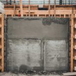 Mur de soutènement : 8 conseils essentiels pour une construction réussie