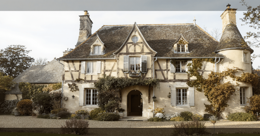 L’élégance campagnarde revisitée : la maison normande signée Isabelle Moltzer