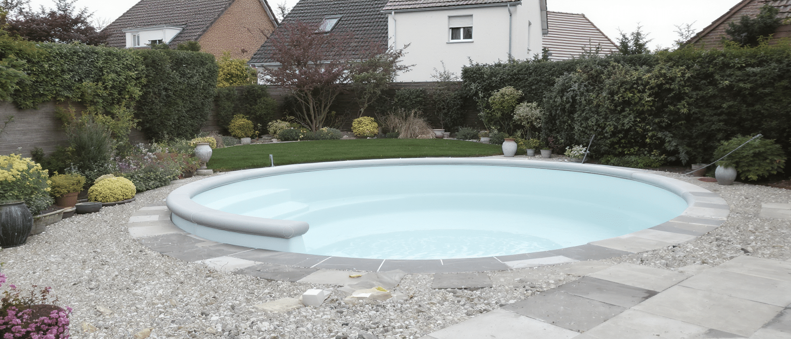 d&eacute;couvrez comment choisir la piscine coque id&eacute;ale pour votre ext&eacute;rieur gr&acirc;ce &agrave; nos conseils pratiques et guide complet. trouvez le mod&egrave;le parfait adapt&eacute; &agrave; vos besoins et votre jardin.