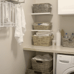Astuces DIY ingénieuses pour optimiser l’espace dans une petite buanderie